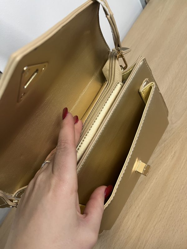 Bolso dorado - Imagen 2