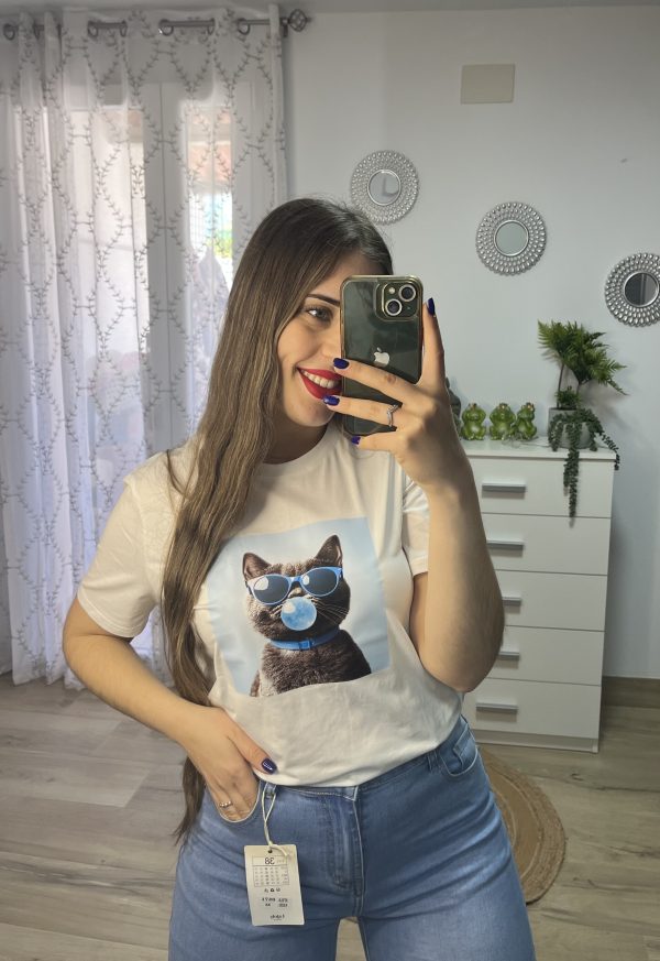Camiseta gatito pompa chicle celeste