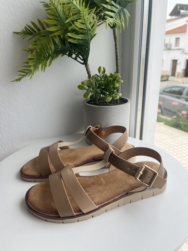 Sandalias marrones